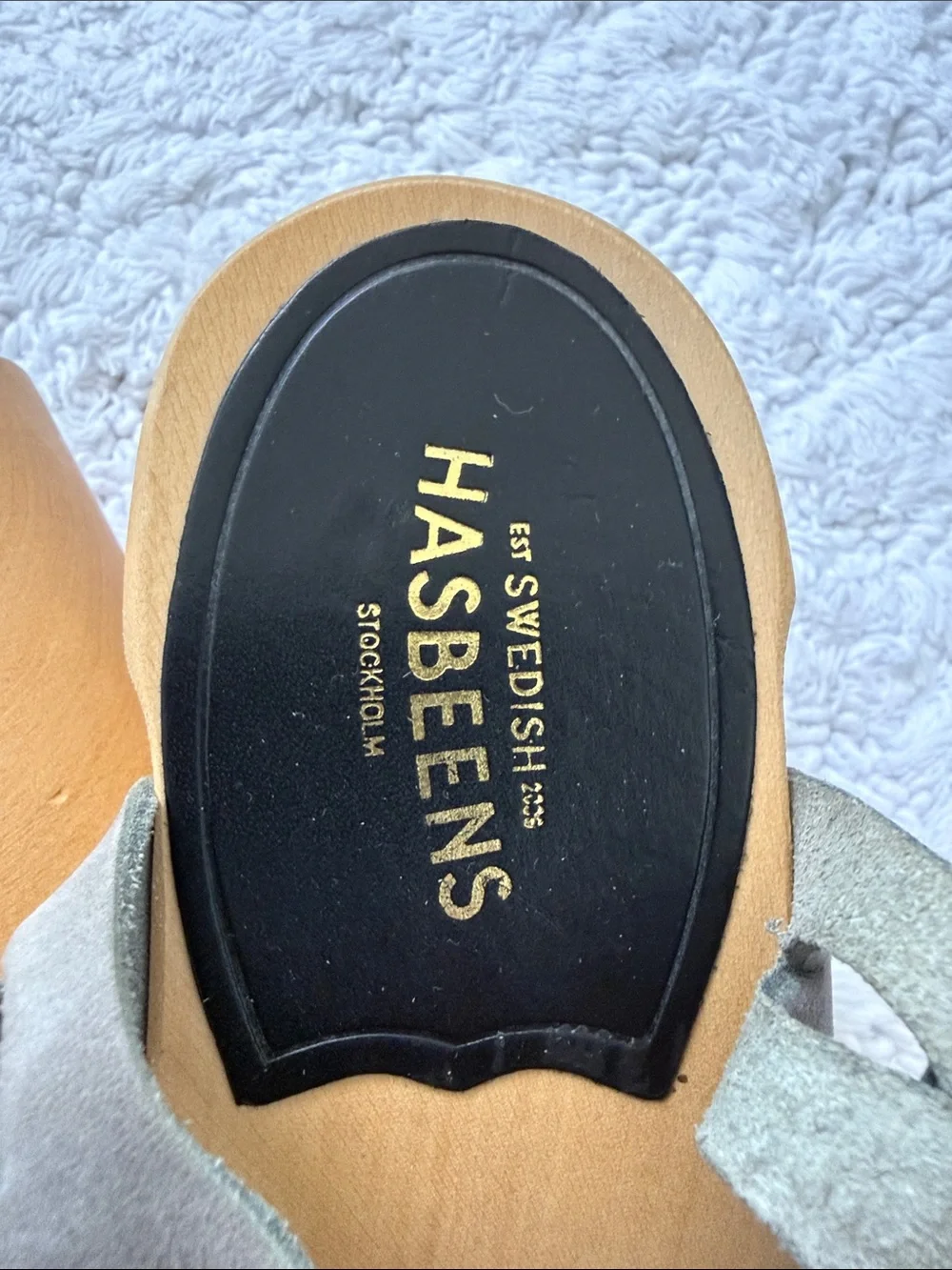 Swedish Hasbeens Light Gray Suede Cutout T-Strap Wooden Wedge Sandals EU 37 NWOT